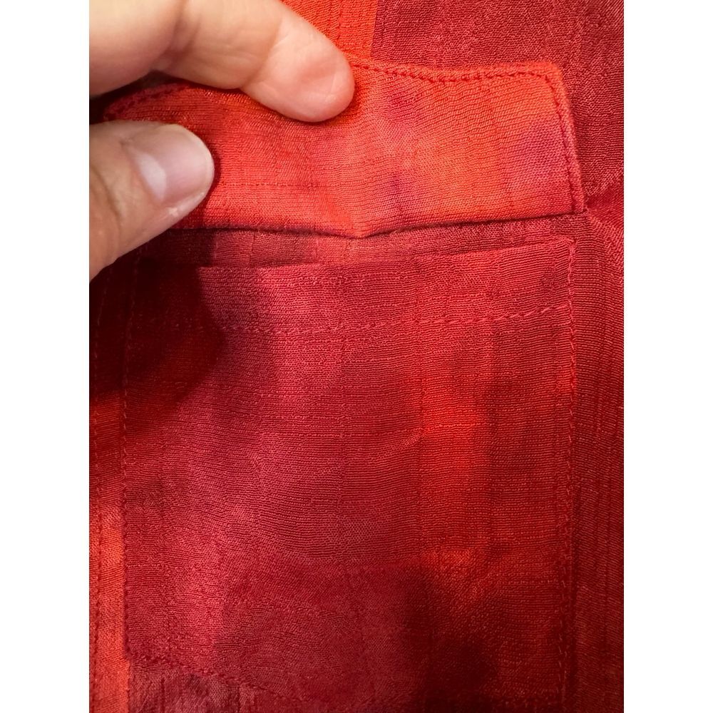 New Directions Red Tie Dye V-Neck Blouse Size‎ Small - Picture 4 of 6